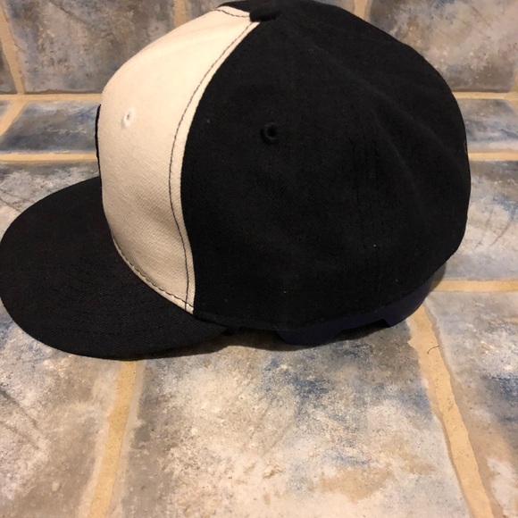 New York Yankees new era fitted hat size 7 - Picture 2 of 6